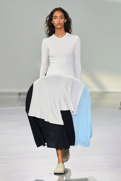 Look 22